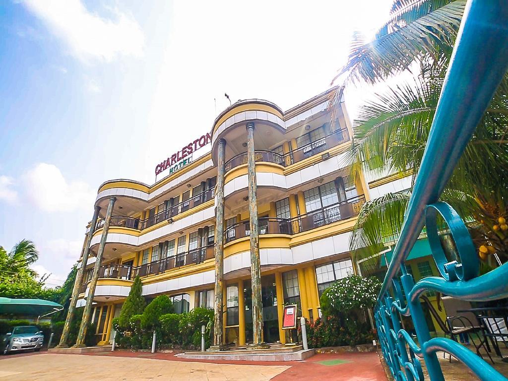 Charleston Hotel Accra Exterior photo